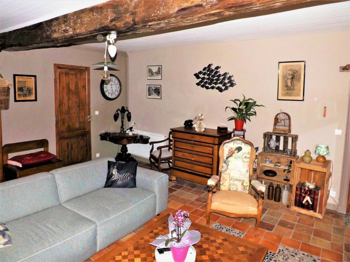 Bed and Breakfast La Girondine Galgon Екстер'єр фото