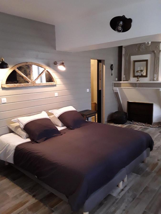 Bed and Breakfast La Girondine Galgon Екстер'єр фото