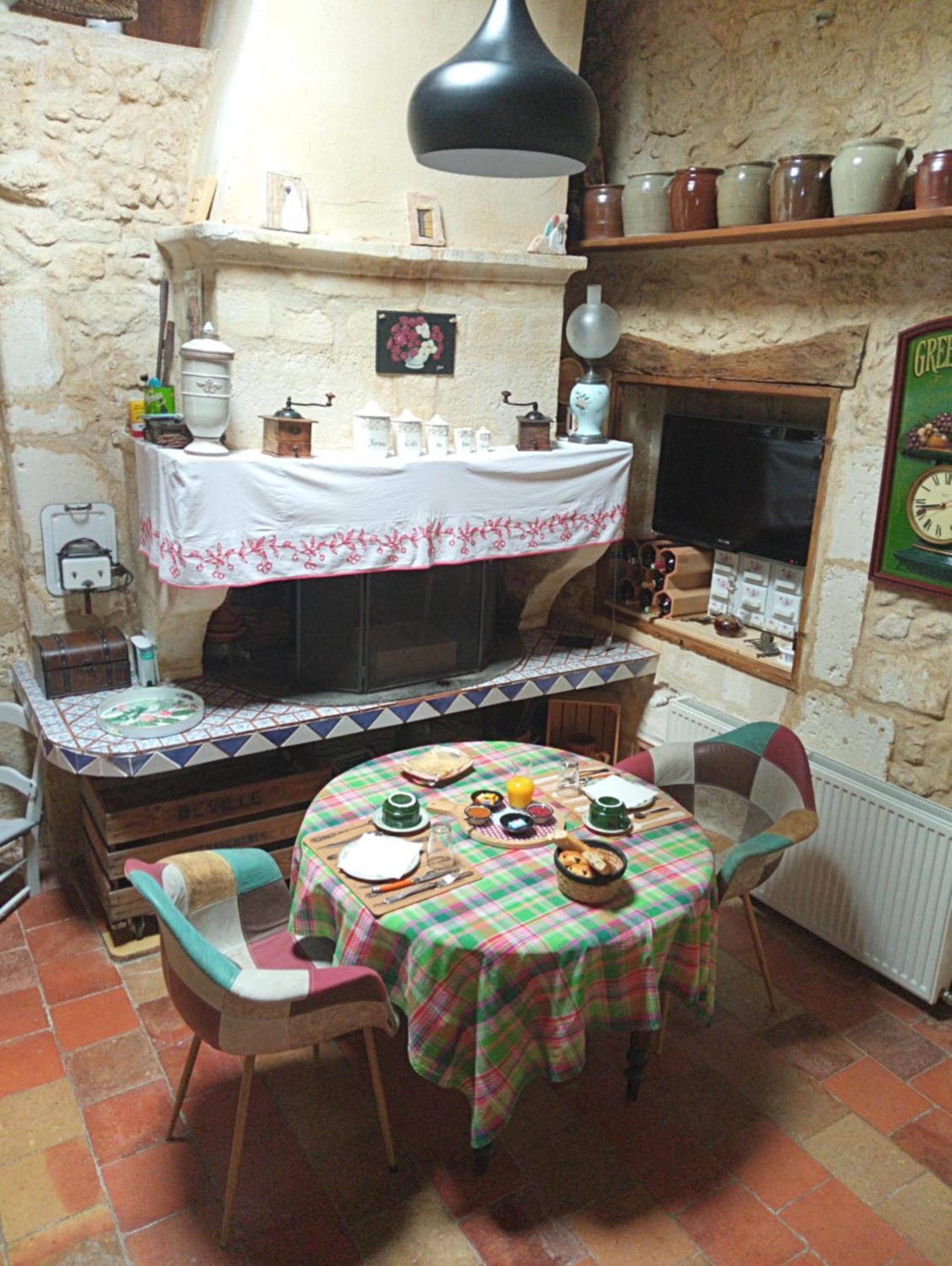 Bed and Breakfast La Girondine Galgon Екстер'єр фото